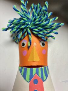 紙コップの底がお口人っているパクパクおしゃべり人形